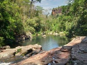 Com cânion e cachoeiras que “renascem”, aventura fica a 154 km de Campo Grande
