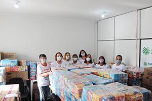 Fórum das Mulheres arrecada 5.200 pacotes de bolacha em prol ao Hospital de Amor