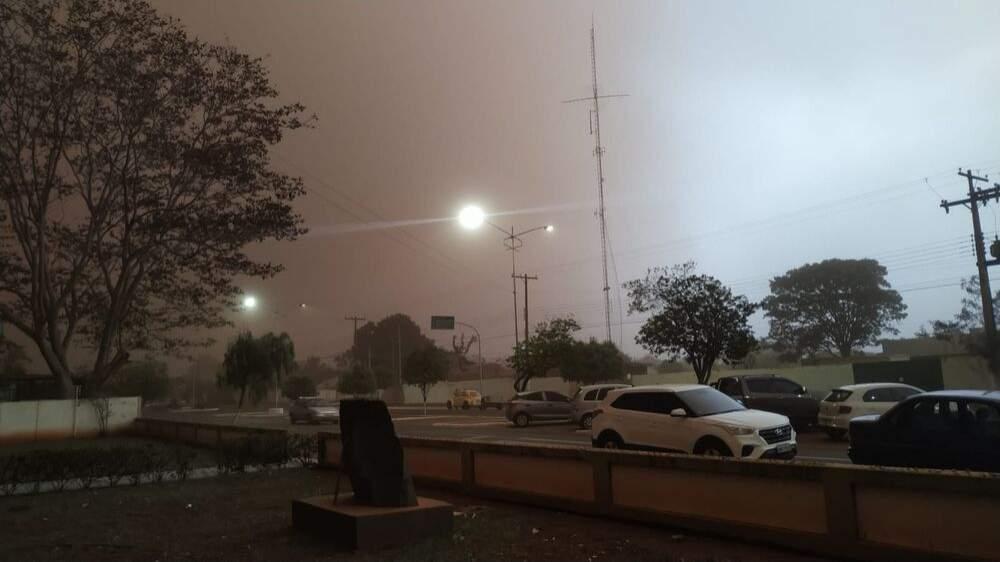 Nuvem de poeira cobriu Selvíria e outras cidades do MS na última sexta